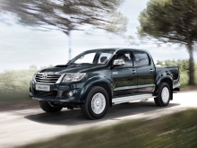 Фото Toyota Hilux Double Cab 2.4D MT №7